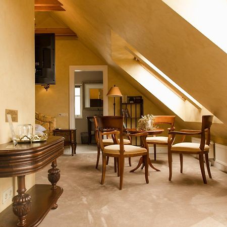 Apvalaus Stalo Klubas Gastro & Spa Hotel Trakai Bagian luar foto